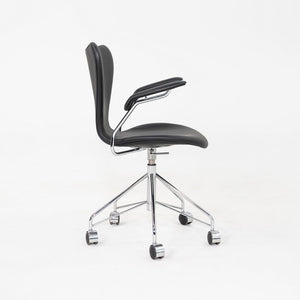 2023 Arne Jacobsen for Fritz Hansen Series 7 Desk Chair with Arms Black Leather