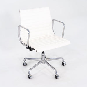 2010s Herman Miller Eames Aluminum Group Management Desk Chair in White Leather 3x Available