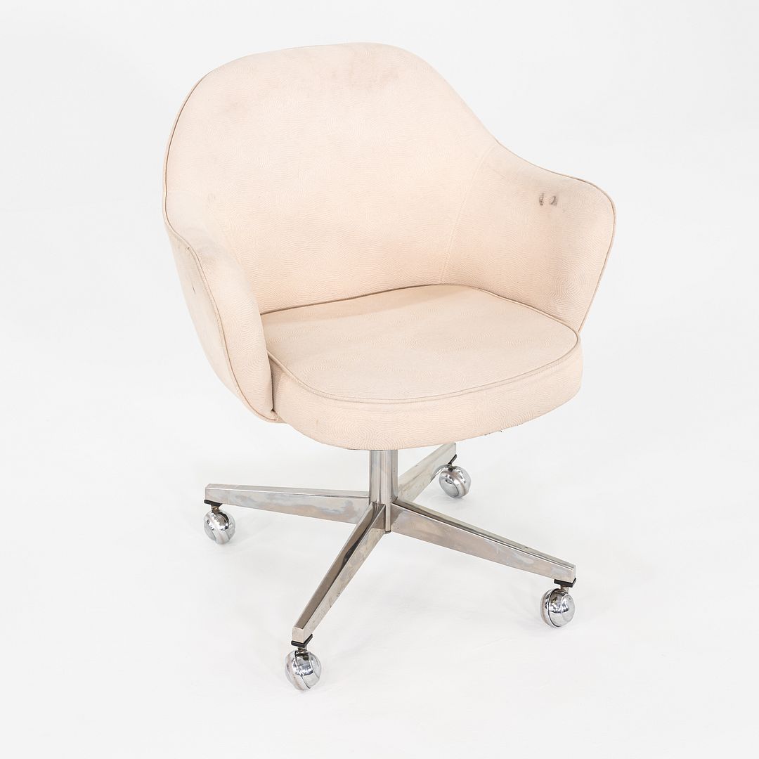 1960s Eero Saarinen for Knoll Full-Back Executive Arm Chair in White, Model 68