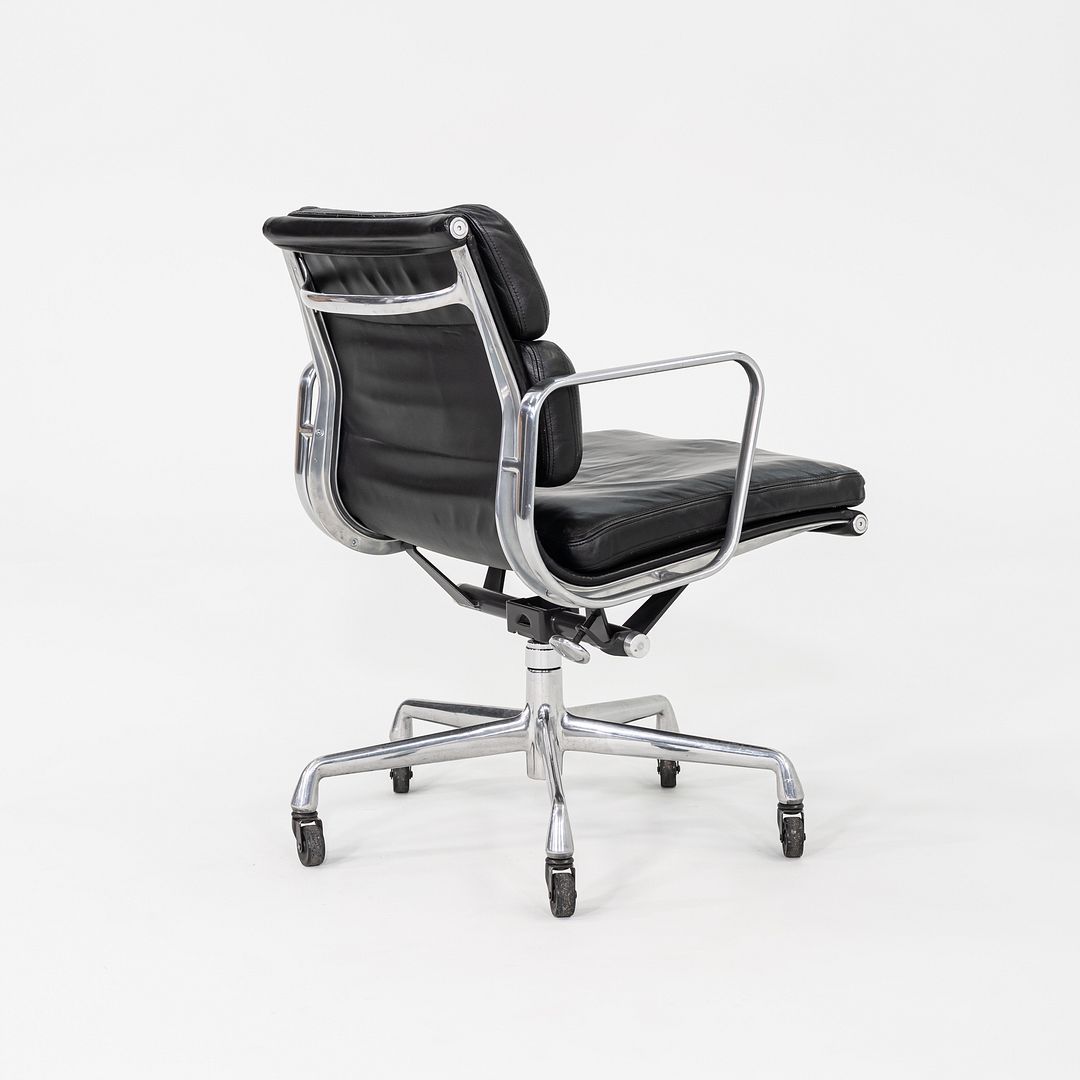 1997 Herman Miller Eames Management Soft Pad Desk Chair in Black Leather 12+ Avail