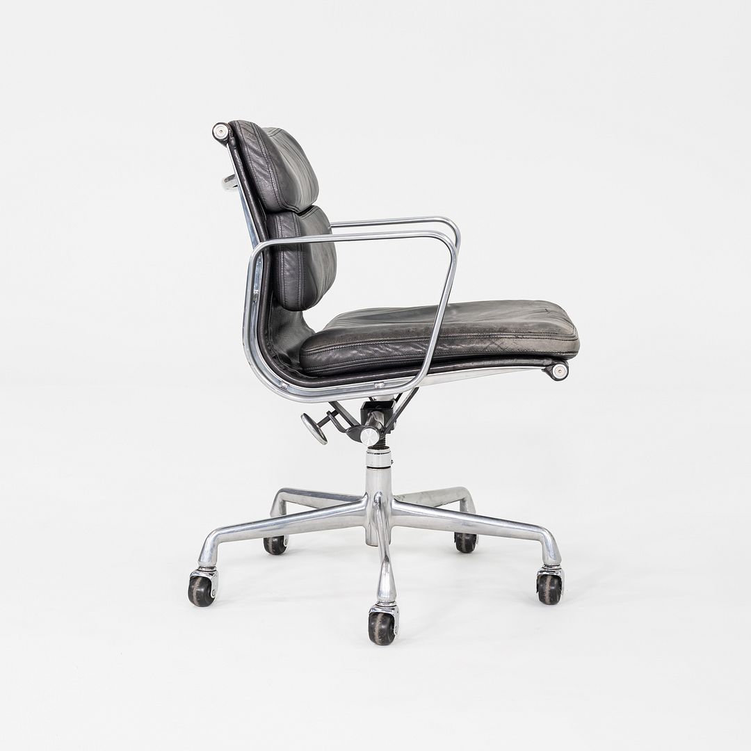 1994 Herman Miller Eames Soft Pad Management Desk Chair Black Leather Upholstery