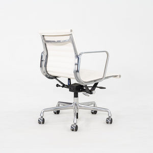 2020s Herman Miller Eames Aluminum Group Management Desk Chair in White Leather