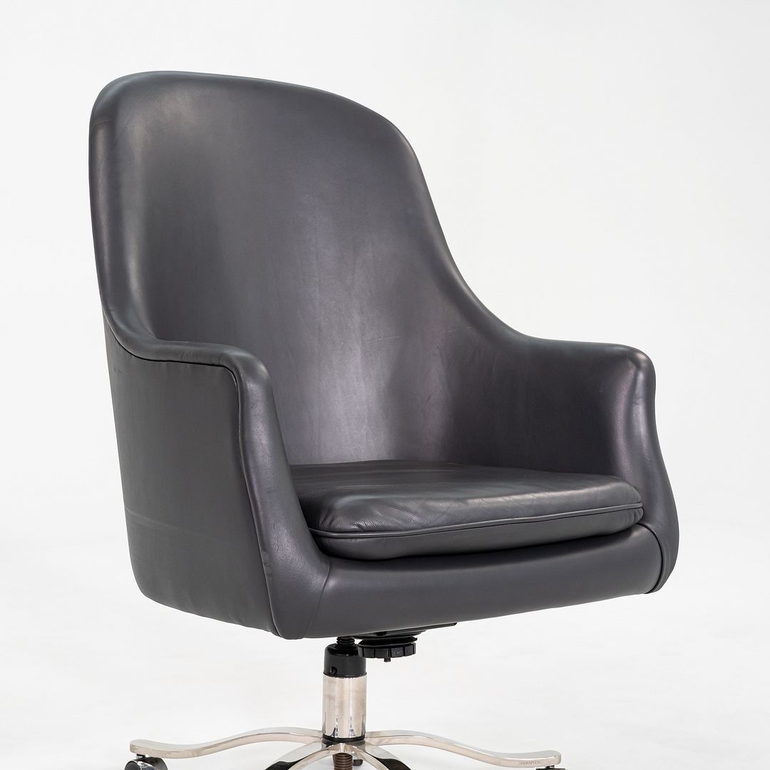 2006 Nicos Zographos Alpha Bucket Executive Desk Chair in Grey Leather 9x Avail