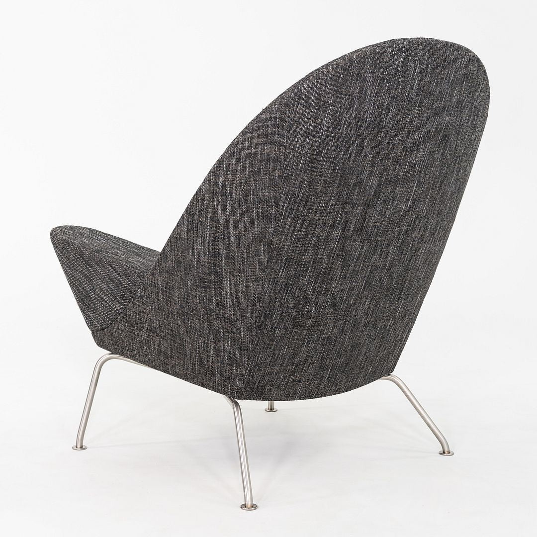 2022 CH468 Oculus Lounge Chair and Ottoman by Hans Wegner for Carl Hansen Grey Fabric 3x Available