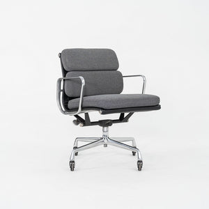 1977 Herman Miller Eames Soft Pad Aluminum Group Management Desk Chair in Grey