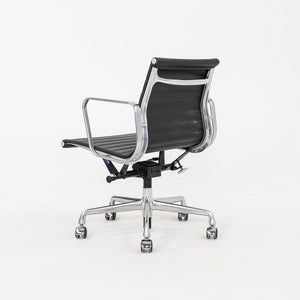 C. 2020 Herman Miller Eames Aluminum Group Management Desk Chair in Black