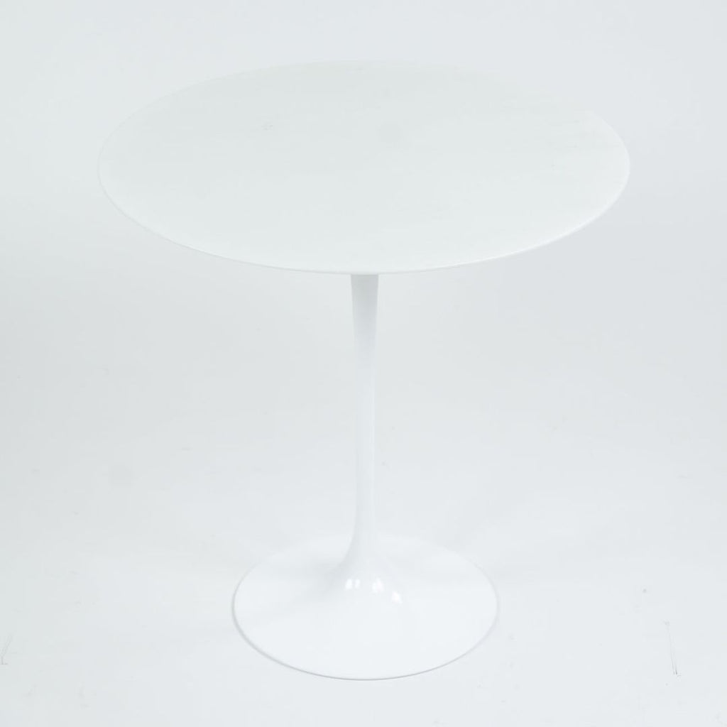 2020 Round Pedestal Side Table, Model 163 TR by Eero Saarinen for Knoll Aluminum, Powder-coat, Marble