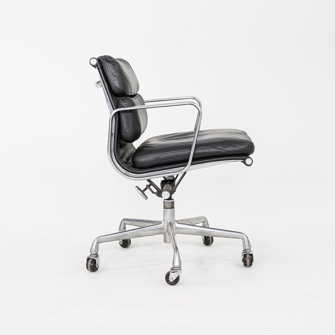 1992 Herman Miller Eames Soft Pad Management Desk Chair Black Leather 4x Avail