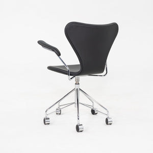 2023 Arne Jacobsen for Fritz Hansen Series 7 Desk Chair with Arms Black Leather