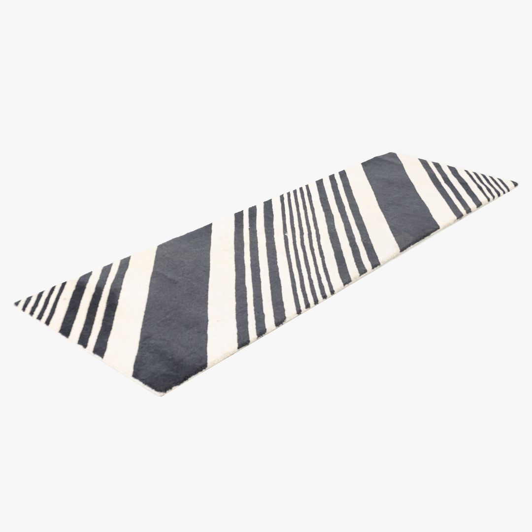 2010s Sue Timney for The Rug Company Bias Cut Rug of Tibetan Wool 96x30 inches