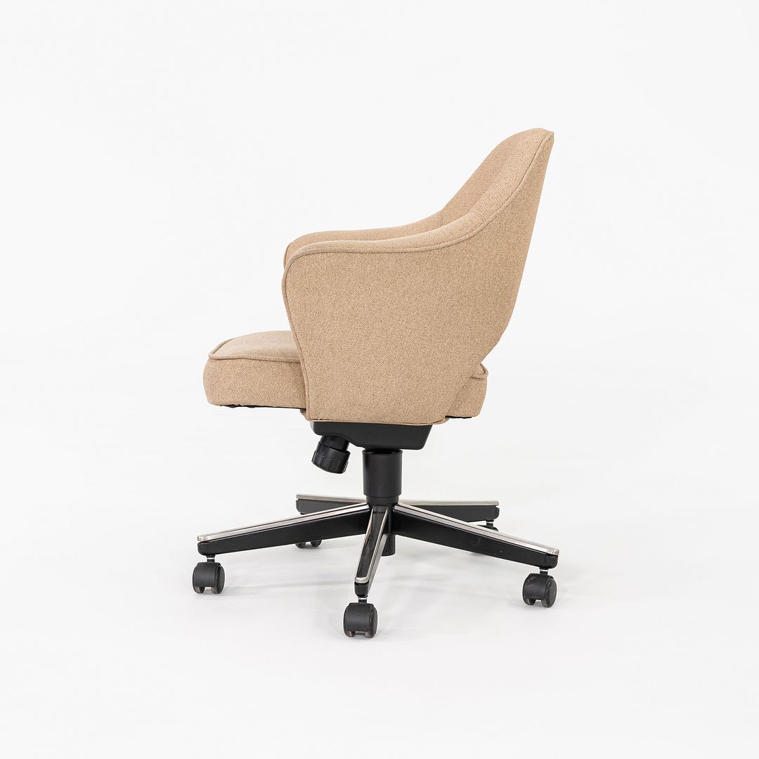2010s Eero Saarinen for Knoll Desk Chairs with Arms 15x Available