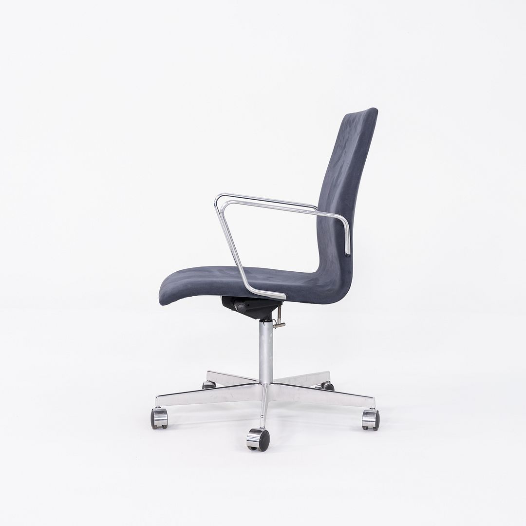 2023 Arne Jacobsen for Fritz Hansen Low Oxford Desk Chairs in Suede 11x Available