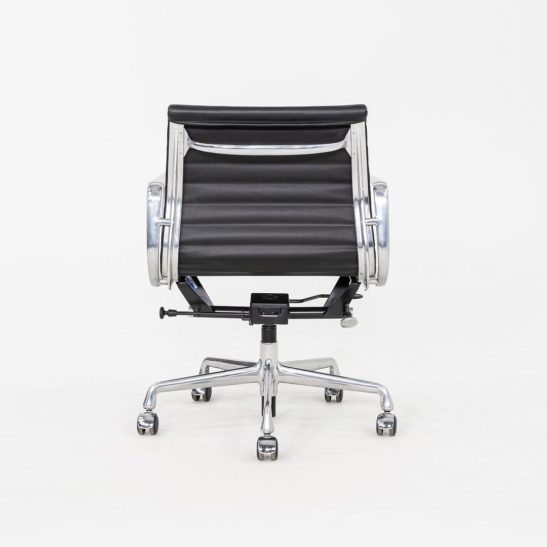 C. 2020 Herman Miller Eames Aluminum Group Management Desk Chair in Black