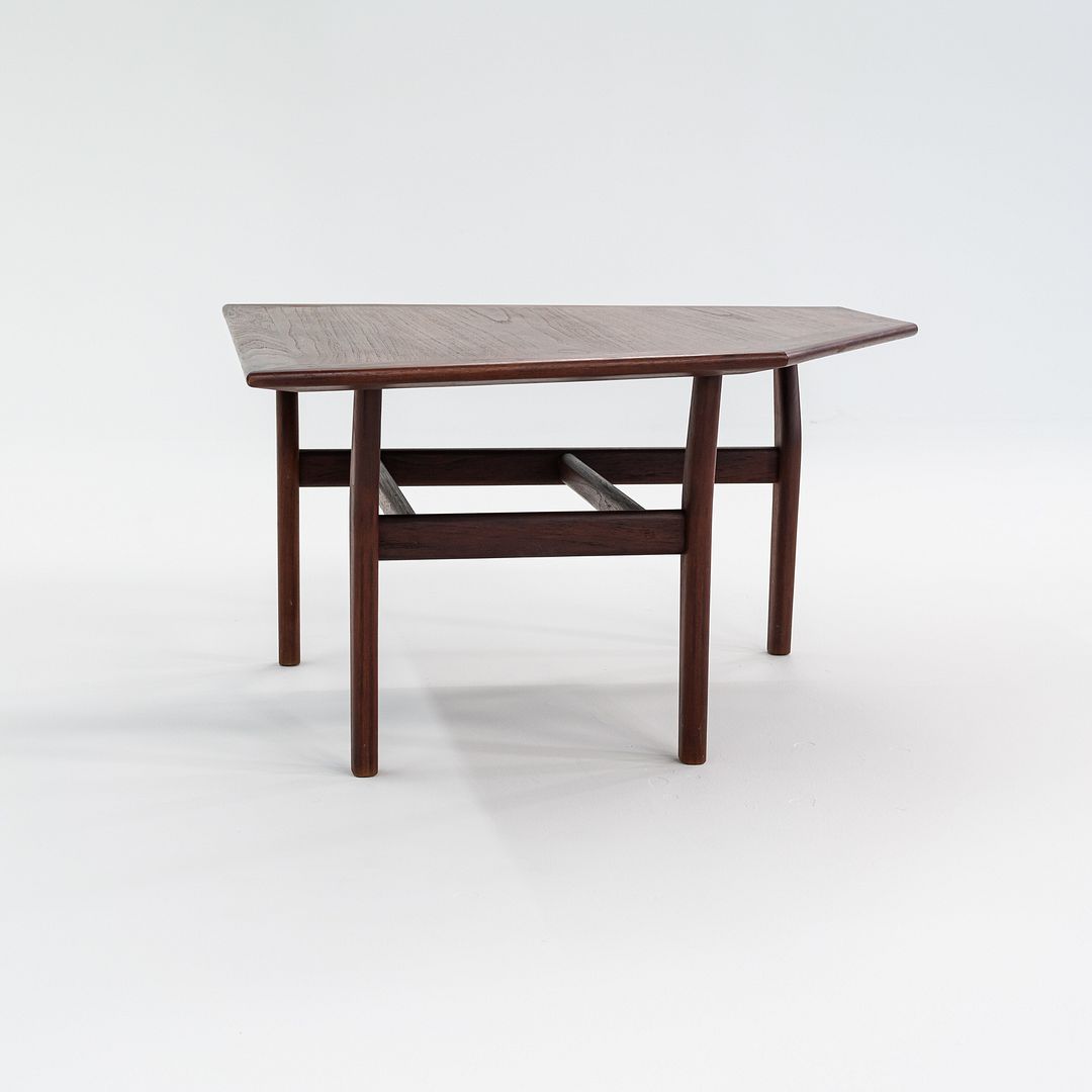 1960s Custom Danish Teak Corner End Side Table with Angular Design, 35x34x18.5