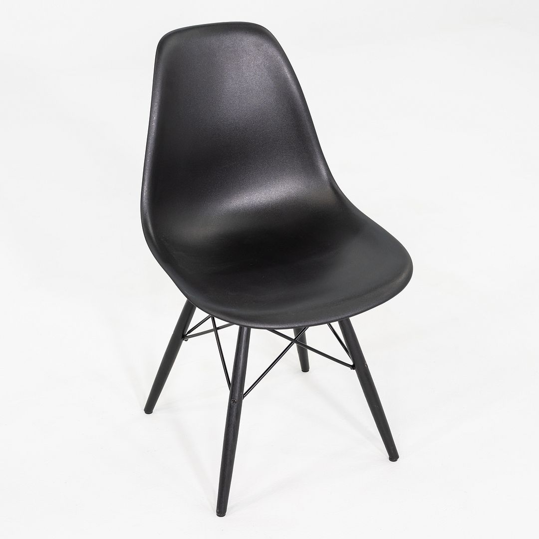 2018 Set of Four Herman Miller Eames DSW Dining Side Chairs in Black Plastic