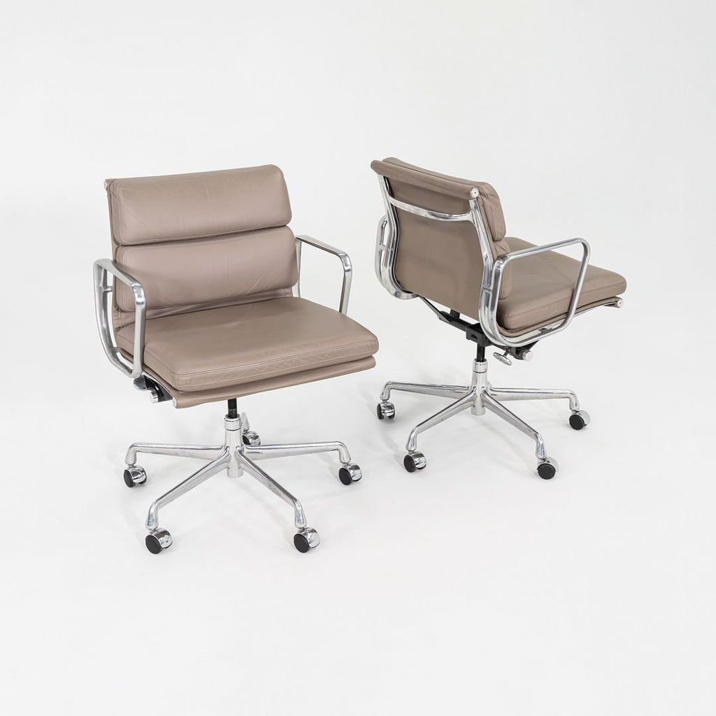 2007 Herman Miller Eames Soft Pad Management Desk Chair Greige Leather 4x Avail