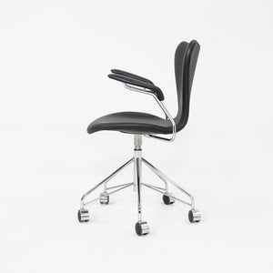 2023 Arne Jacobsen for Fritz Hansen Series 7 Desk Chair with Arms Black Leather