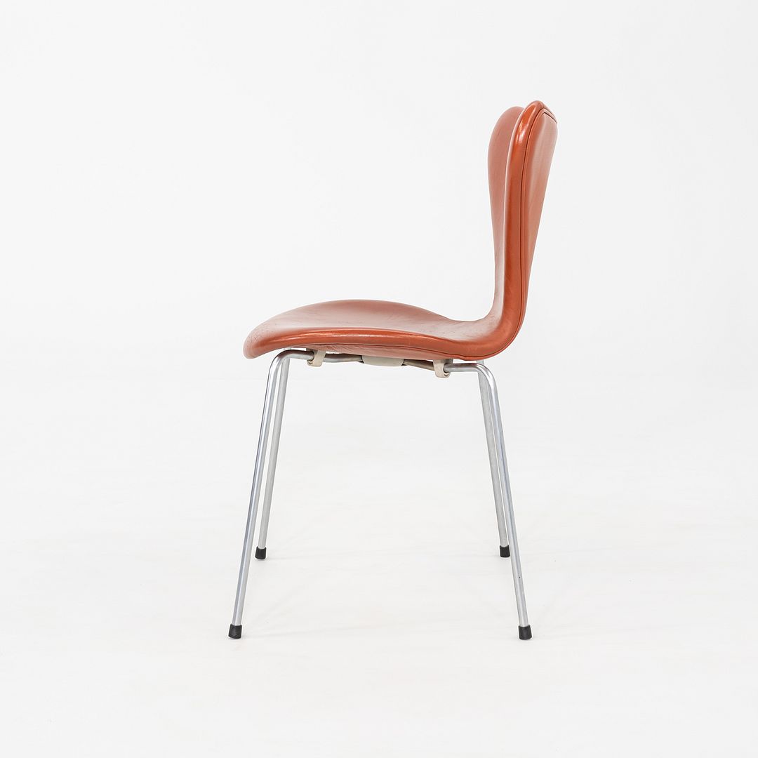2004 Set of Four Arne Jacobsen for Fritz Hansen Series 7 Dining Chairs in Cognac