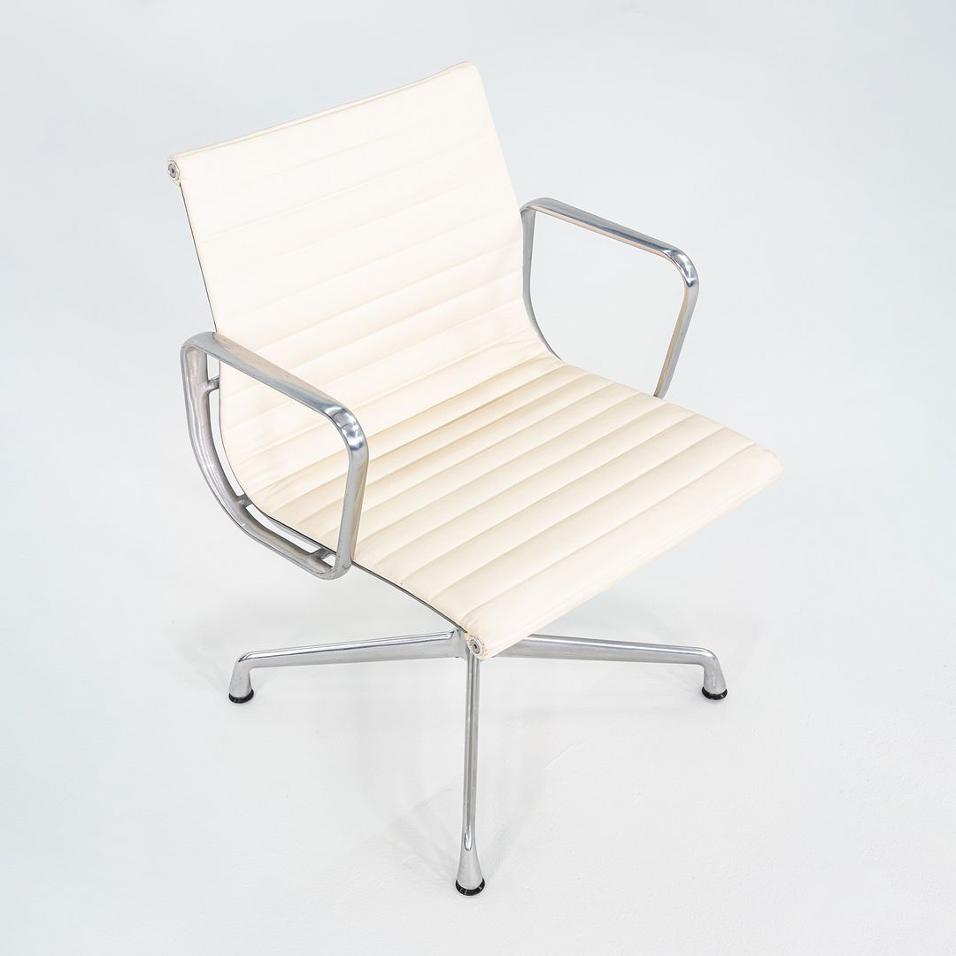 2013 Herman Miller Eames Aluminum Group Side Chairs Antler Swivel Bases
