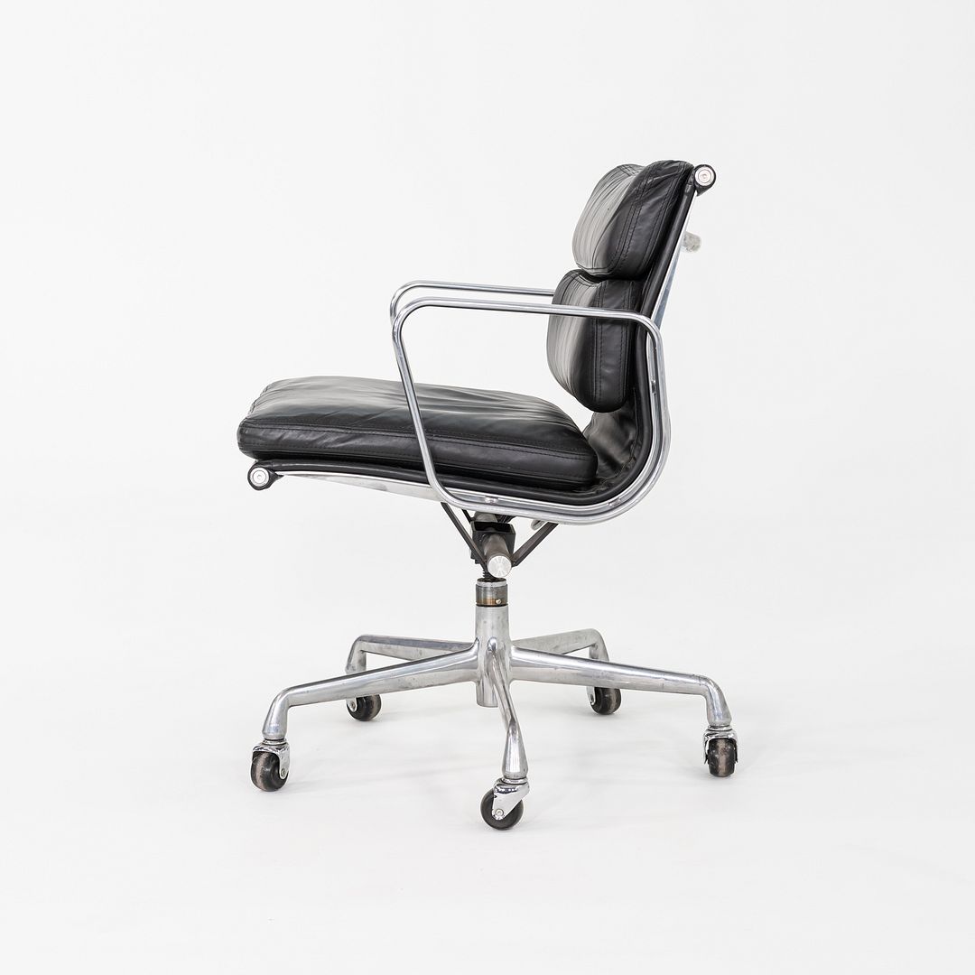 1992 Herman Miller Eames Soft Pad Management Desk Chair Black Leather 4x Avail