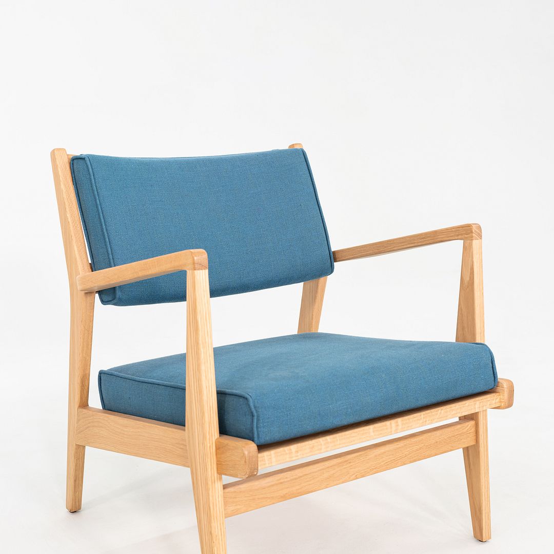 C. 2020 Pair of Jens Risom U-430 Lounge Chairs with Arms for DWR Oak w/ Fabric