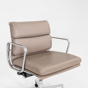 2007 Herman Miller Eames Soft Pad Management Desk Chair Greige Leather 4x Avail