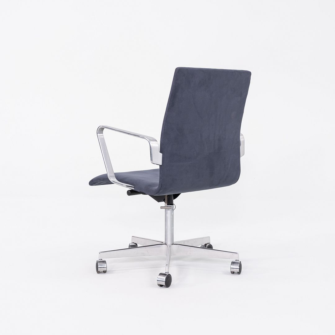 2023 Arne Jacobsen for Fritz Hansen Low Oxford Desk Chairs in Suede 11x Available