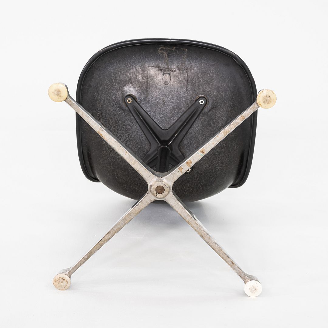 1960s Herman Miller Eames Pedestal Side Shell Chair in Fiberglass with Naugahyde