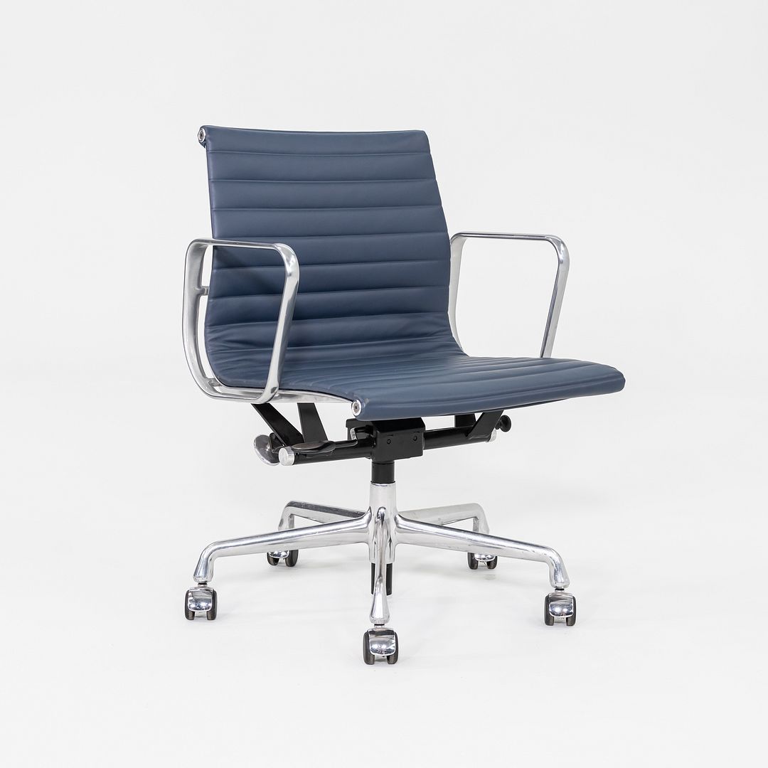 2020s Herman Miller Eames Aluminum Group Management Desk Chair in Blue Leather