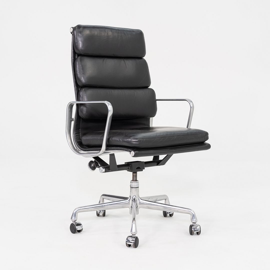 2003 Herman Miller Eames Soft Pad Executive Desk Chair Black Leather 17x Avail