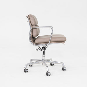 2007 Herman Miller Eames Soft Pad Management Desk Chair Greige Leather 4x Avail