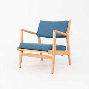 C. 2020 Pair of Jens Risom U-430 Lounge Chairs with Arms for DWR Oak w/ Fabric