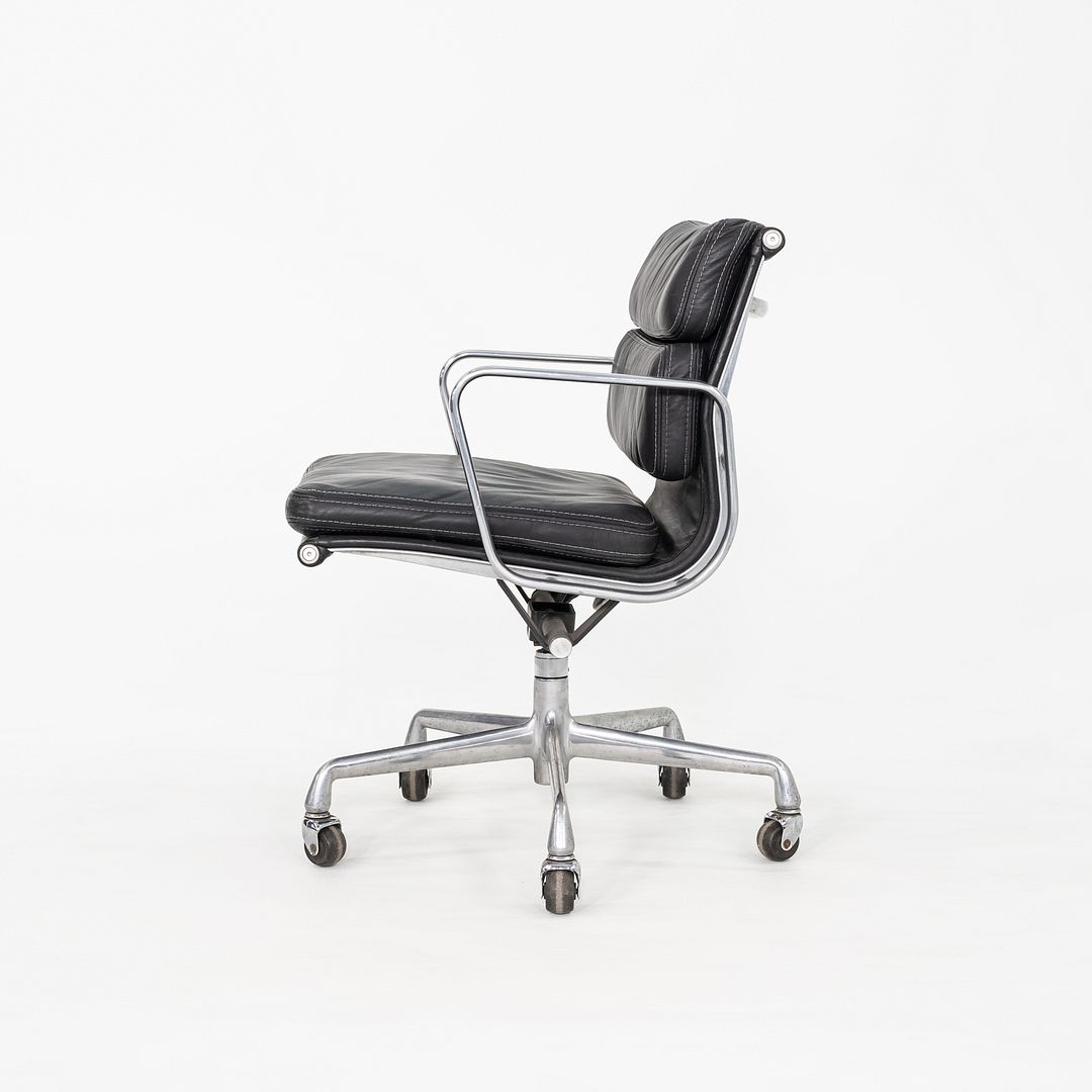1989 Herman Miller Eames Soft Pad Management Desk Chair in Black 2x Available