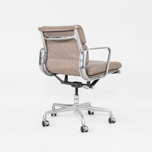 2007 Herman Miller Eames Soft Pad Management Desk Chair Greige Leather 4x Avail
