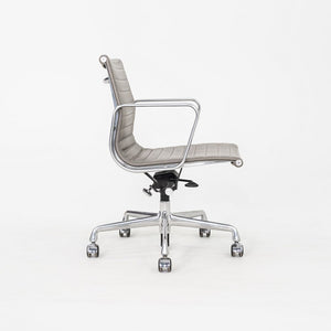 2015 Herman Miller Eames Aluminum Group Management Desk Chair in Grey Leather