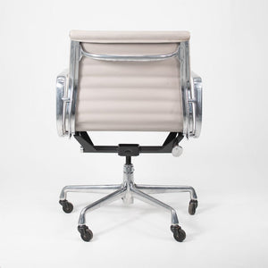 2010s Eames Aluminum Group Management Chair by Charles and Ray Eames for Herman Miller in Light Gray Leather