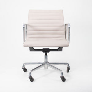 SOLD 2010s Eames Aluminum Group Management Chair by Charles and Ray Eames for Herman Miller in Light Gray Leather