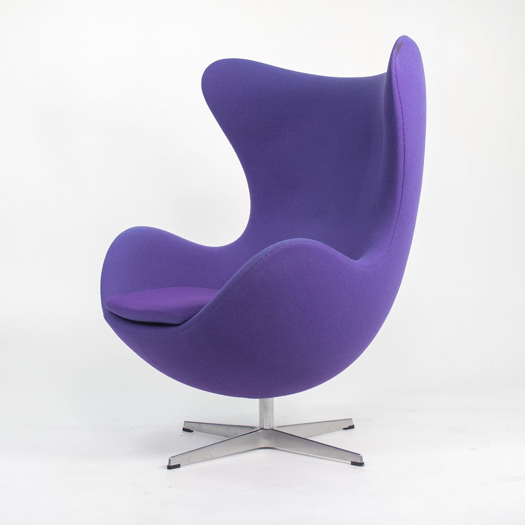 2003 Egg Chair by Arne Jacobsen for Fritz Hansen in Purple Fabric 1x Available