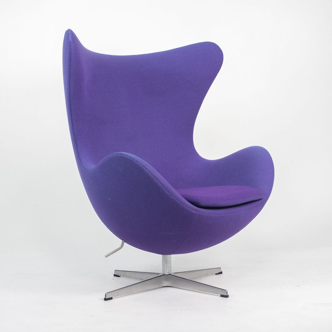 Egg chair best sale purple