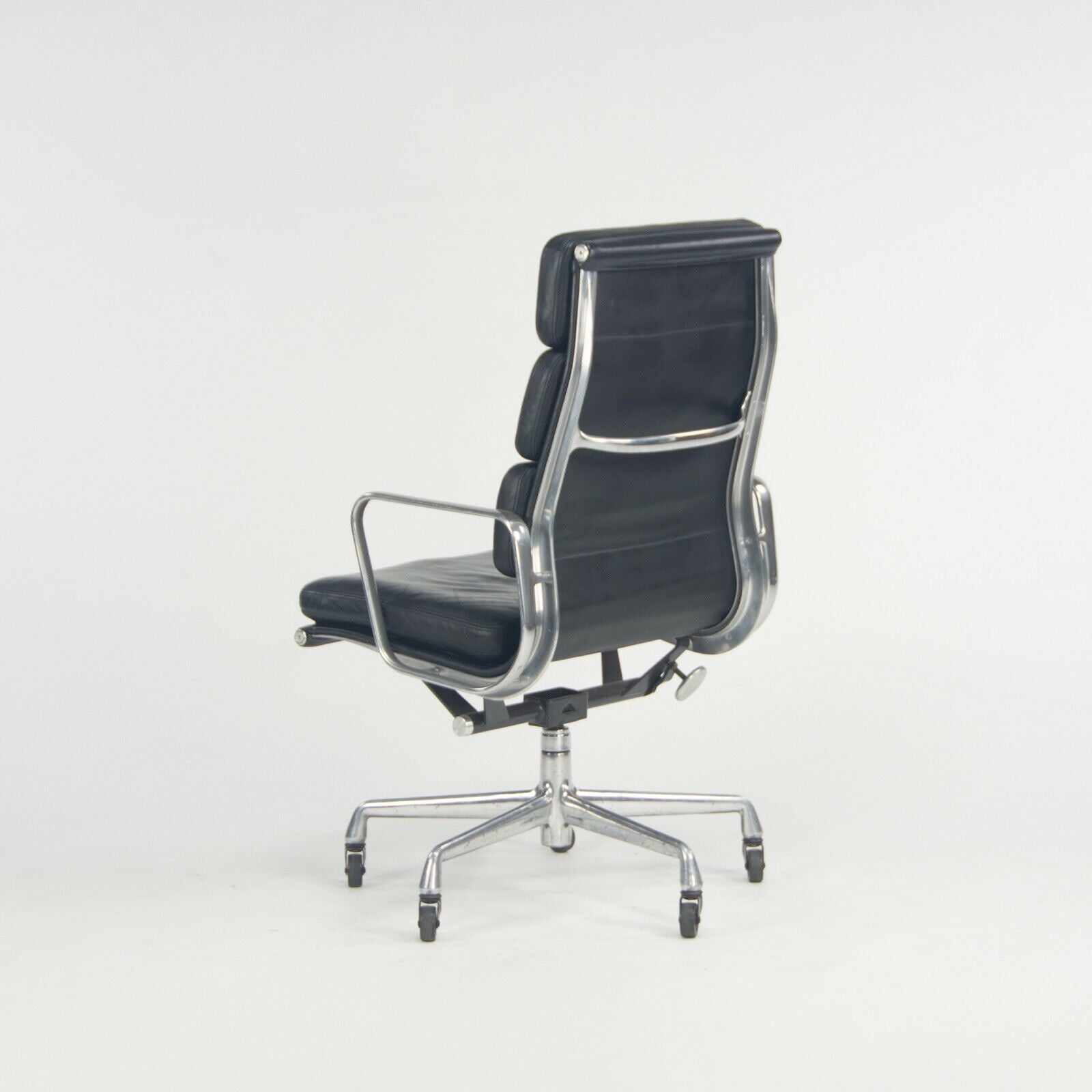 SOLD 2002 Herman Miller Eames Aluminum Group Executive Soft Pad Desk Chair Black Multiple Chairs Available