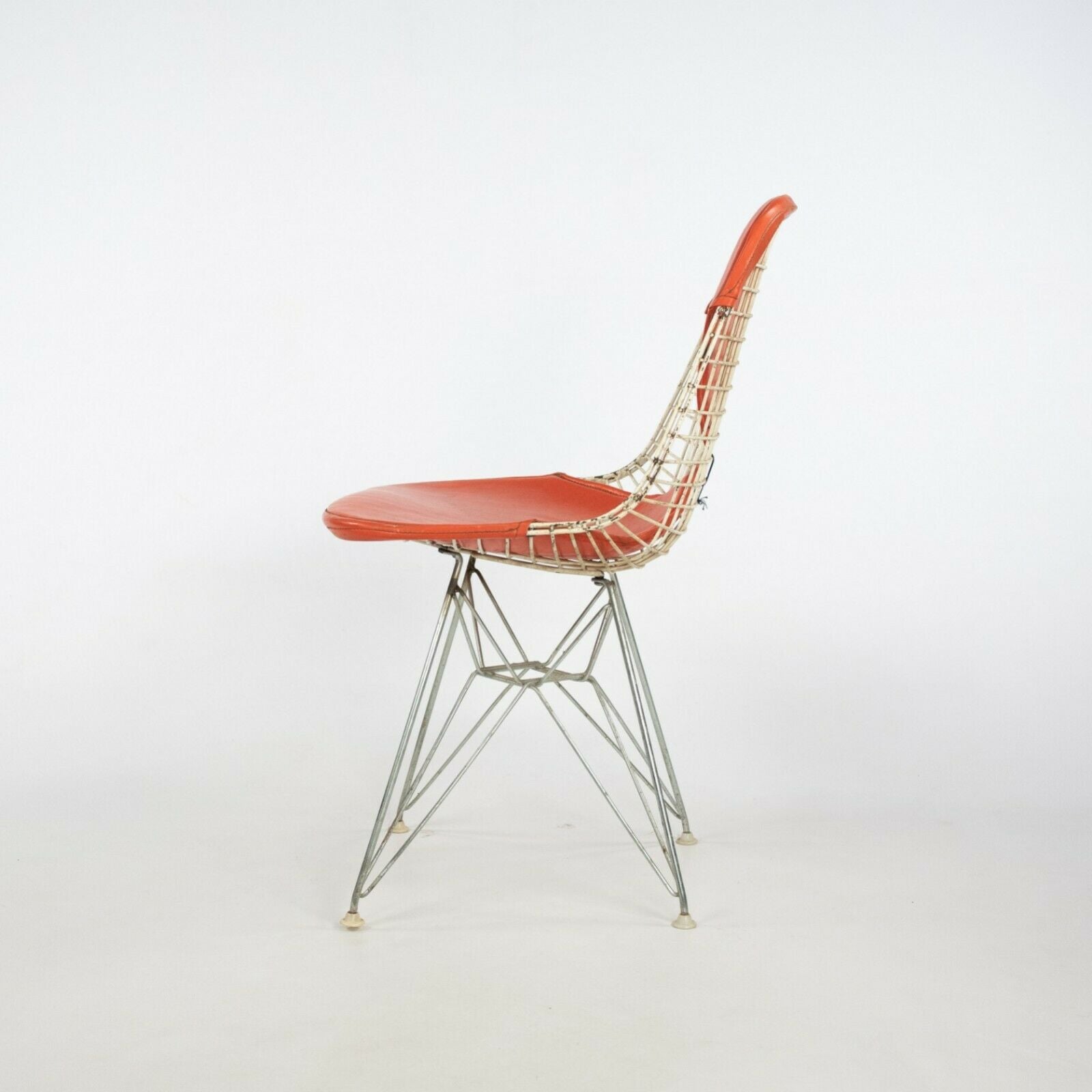 1957 Herman Miller Eames DKR-2 Dining / Side Chairs Set of Five with Orange Pads