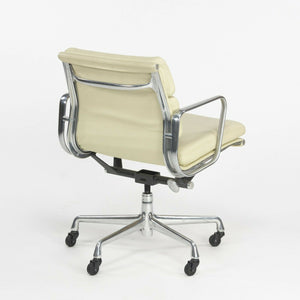 SOLD 2007 Herman Miller Eames Aluminum Group Soft Pad Management Desk Chair Off-White