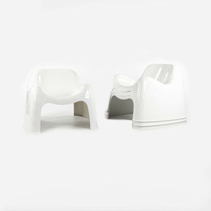 1970 Sergio Mazza for Artemide Toga Stacking Outdoor Lounge Chairs White 4 Avail