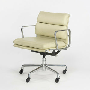SOLD 2007 Herman Miller Eames Aluminum Group Soft Pad Management Desk Chair Off-White