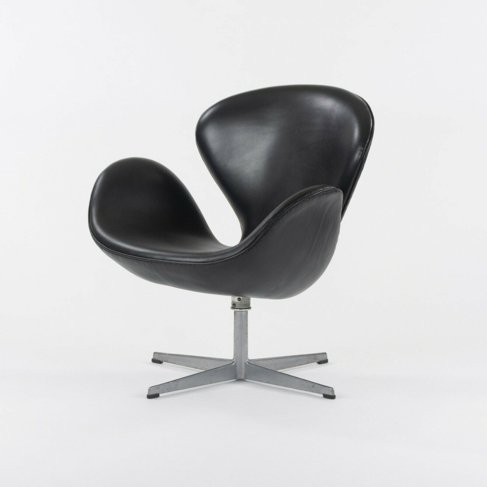 1968 Vintage Arne Jacobsen Swan Chair by Fritz Hansen of Denmark Black Leather