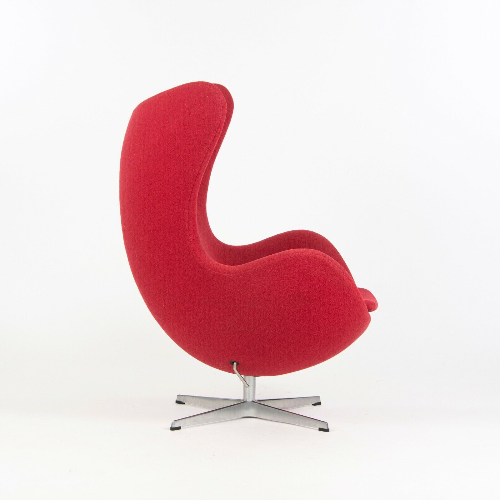 SOLD 2007 Egg Chair and Ottoman by Arne Jacobsen for Fritz Hansen Denmark Red Fabric