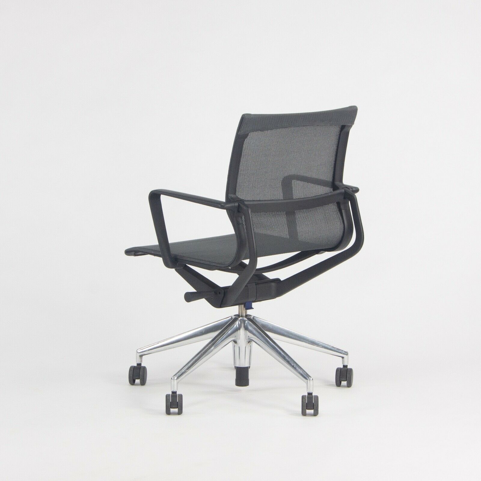 2018 Vitra Physix Rolling Desk Chair by Alberta Meda Gray Mesh Sets Available