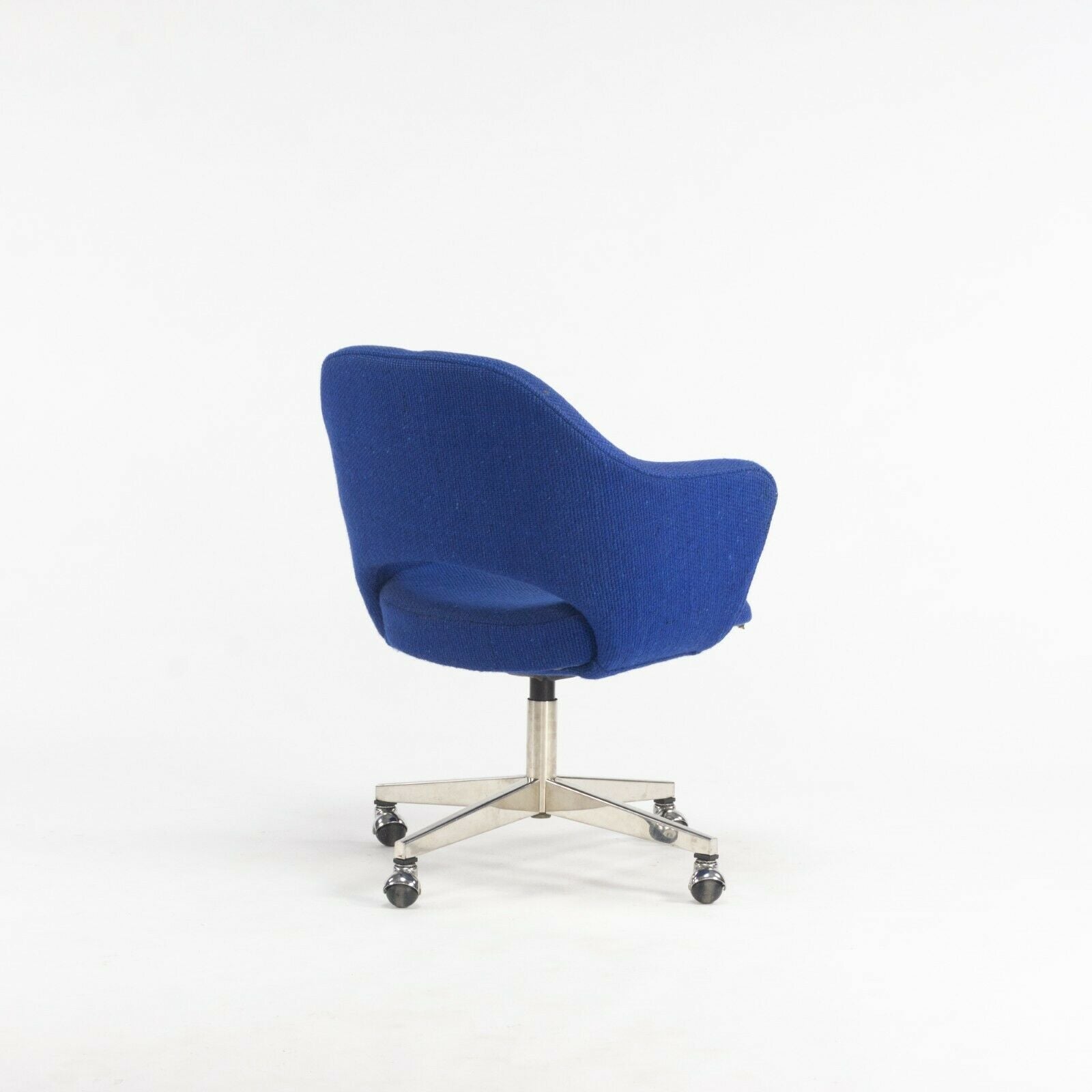 1974 Eero Saarinen for Knoll Rolling Executive Office Chair Original Blue Fabric