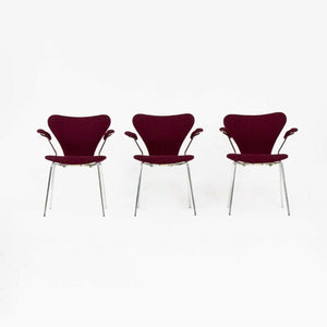 1976 Set of Three Arne Jacobsen Fritz Hansen Series 7 Danish Dining Arm Chairs