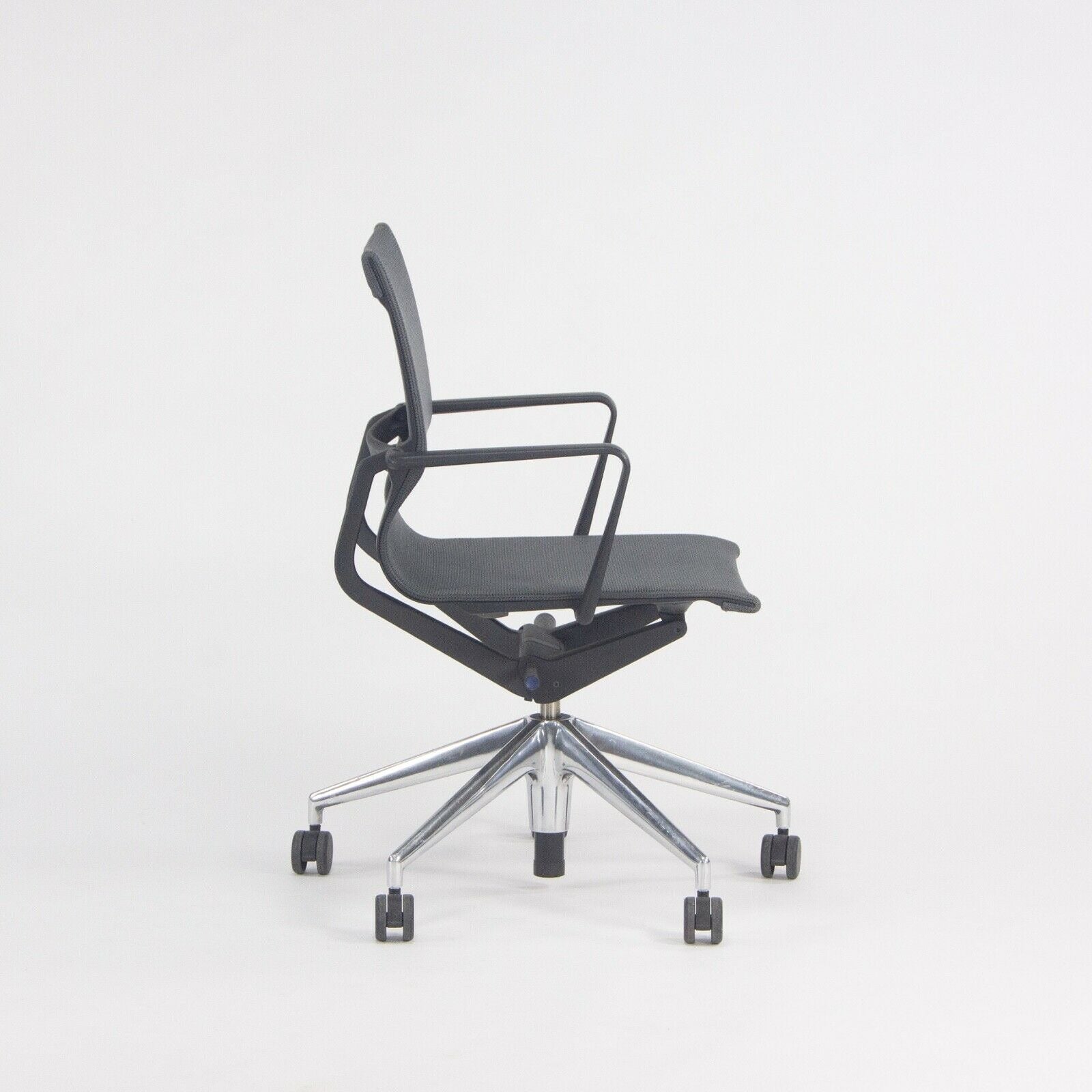 2018 Vitra Physix Rolling Desk Chair by Alberta Meda Gray Mesh Sets Available